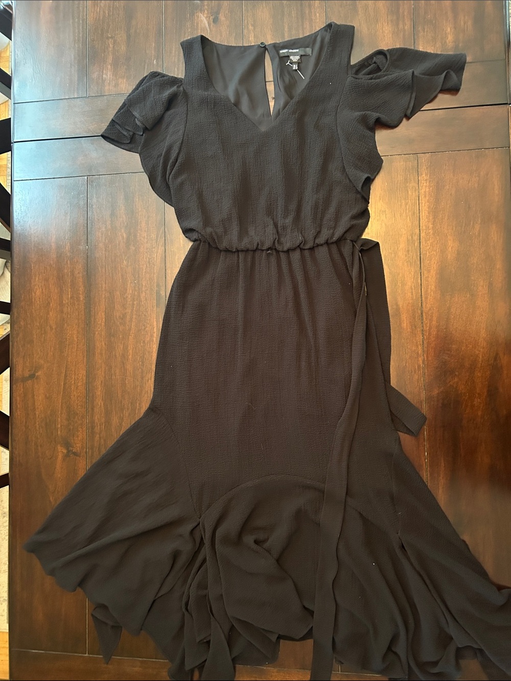 Maggy London Black Cold-Shoulder Maxi Dress with Tie